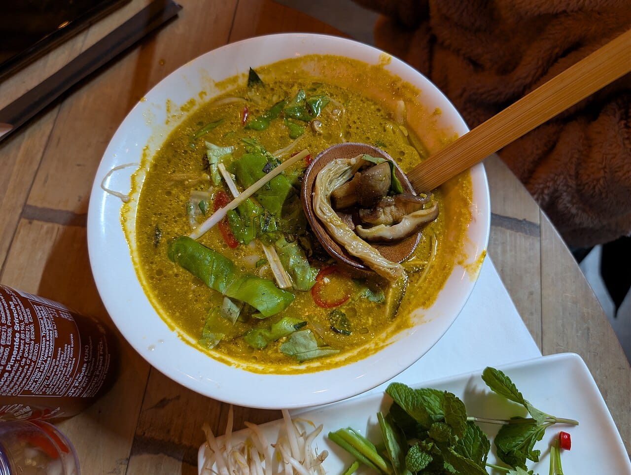 The Quiet Genius of Asian Breakfast Soups: Pho, Ramen, Beef Noodle and the Morning Rituals That Define a City