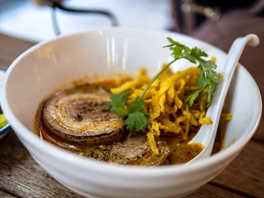 Northern vs. Southern Thai: Two Countries on One Menu