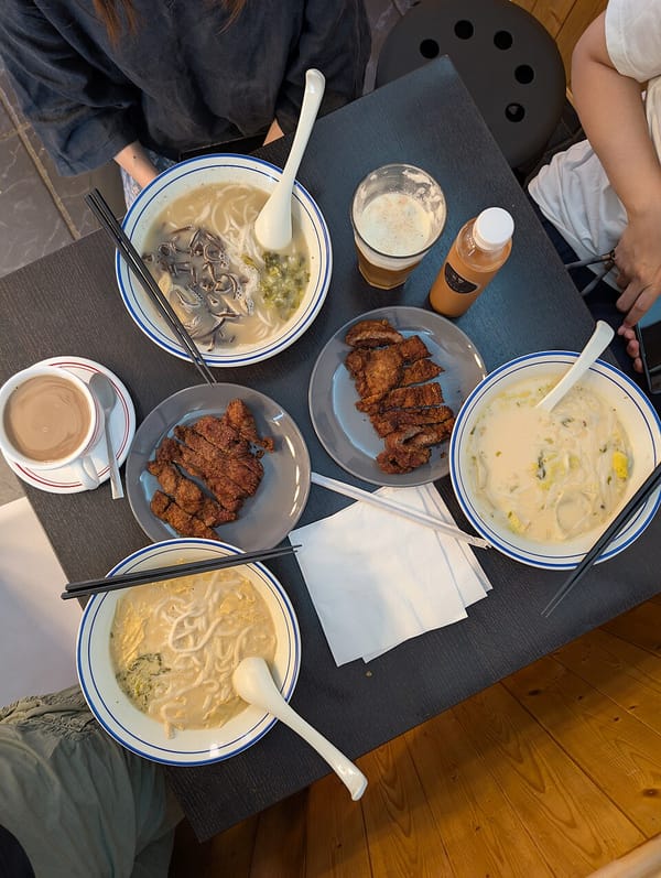 The Quiet Power of Asian Rice Porridge: Congee, Juk, Okayu and the Morning Bowl That Defines Recovery in Asia