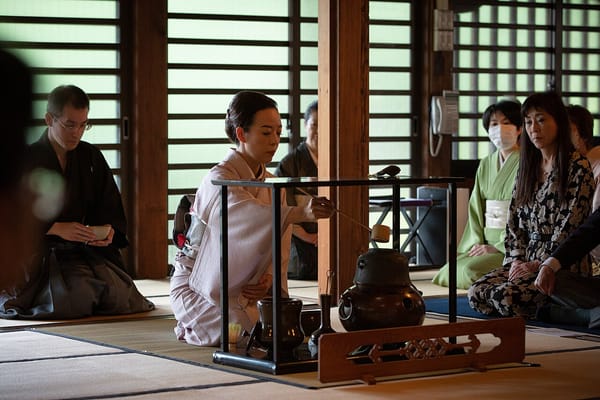 The Quiet Power of Asian Tea Houses: Hong Kong, Tokyo, Seoul and the Rooms Where Cities Slow Down