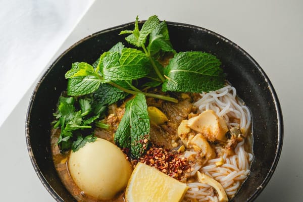 Mohinga Before 9 AM: Myanmar's National Breakfast Ritual