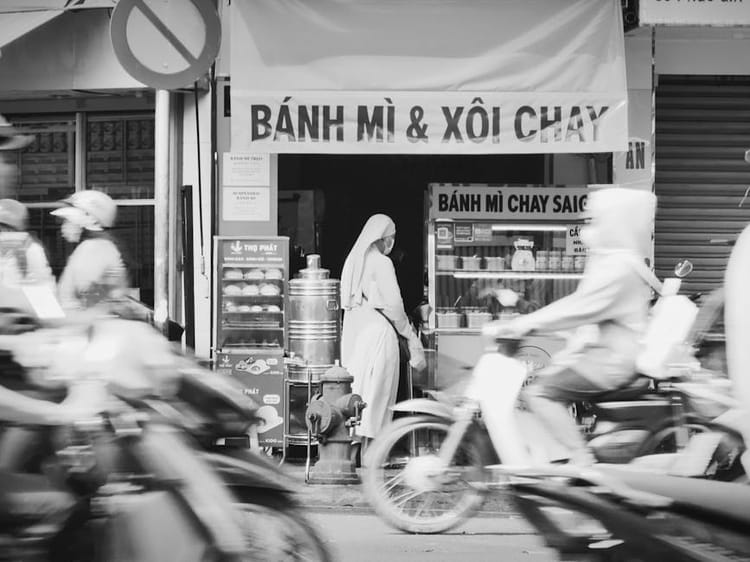 Ho Chi Minh City Street Food: A Motorbike Rider's Eating Map